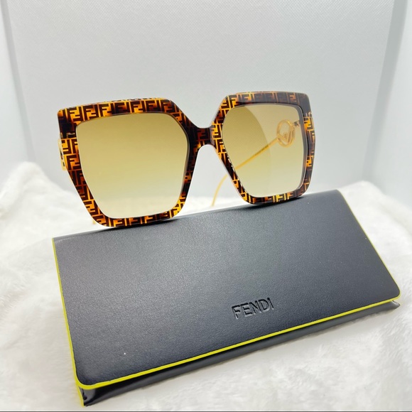 Fendi Sunglasses New Authentic Oversized Sunglasses BRAND NEW - Picture 4 of 6